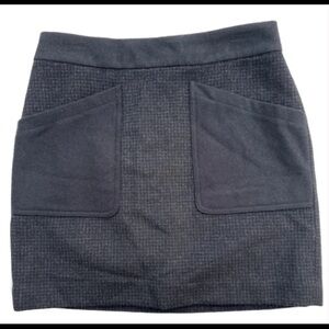 J.Crew Wool Blend Mini Skirt Black Tweed Size 4 Dark Academia Preppy Pockets